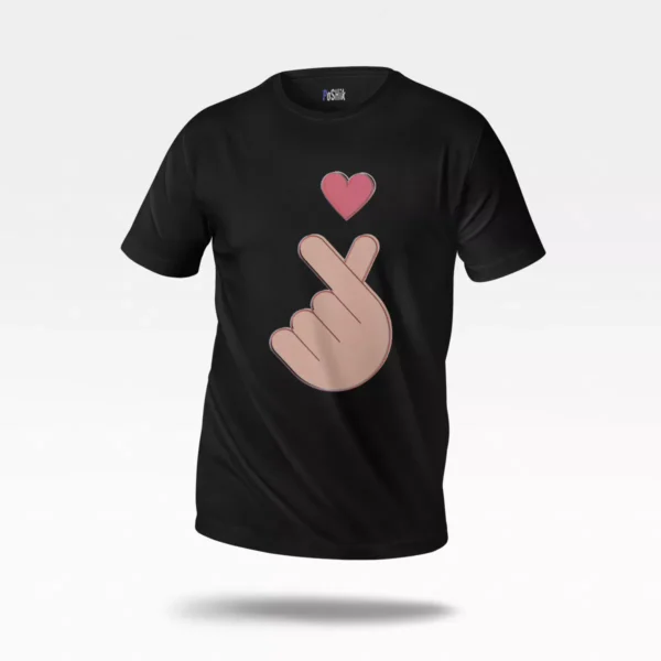تیشرت طرح فینگر هارت (Finger Heart)
