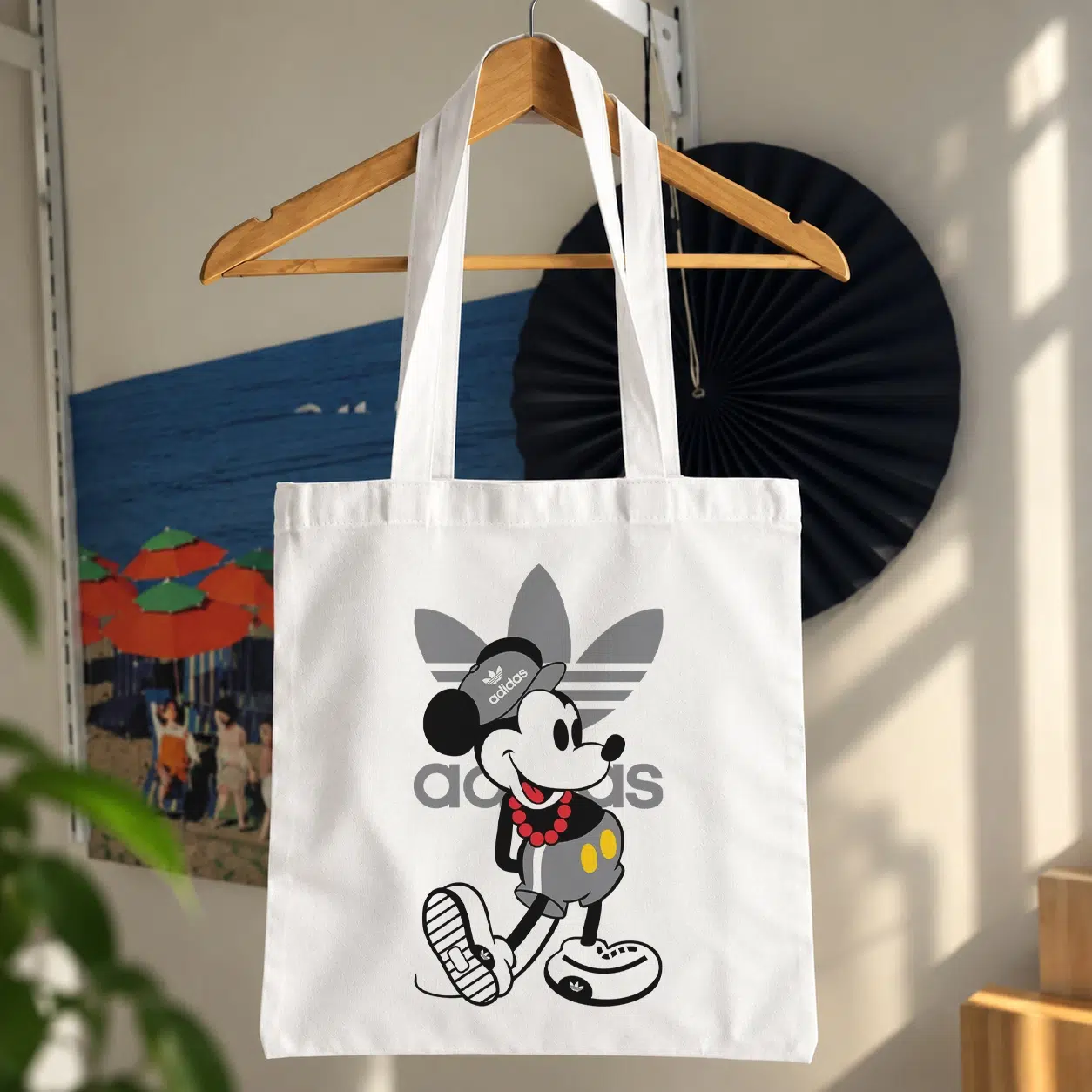 توت بگ میکی موس طرح آدیداس مونوکروم (Mickey Mouse)