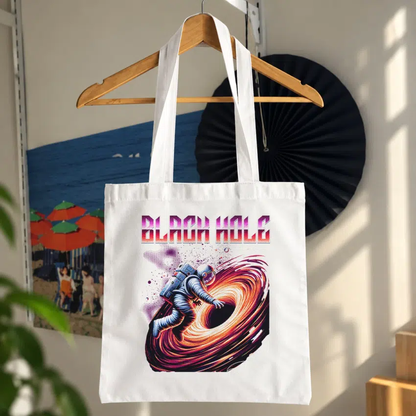 توت بگ فضانورد طرح سیاه‌چاله (Black Hole)