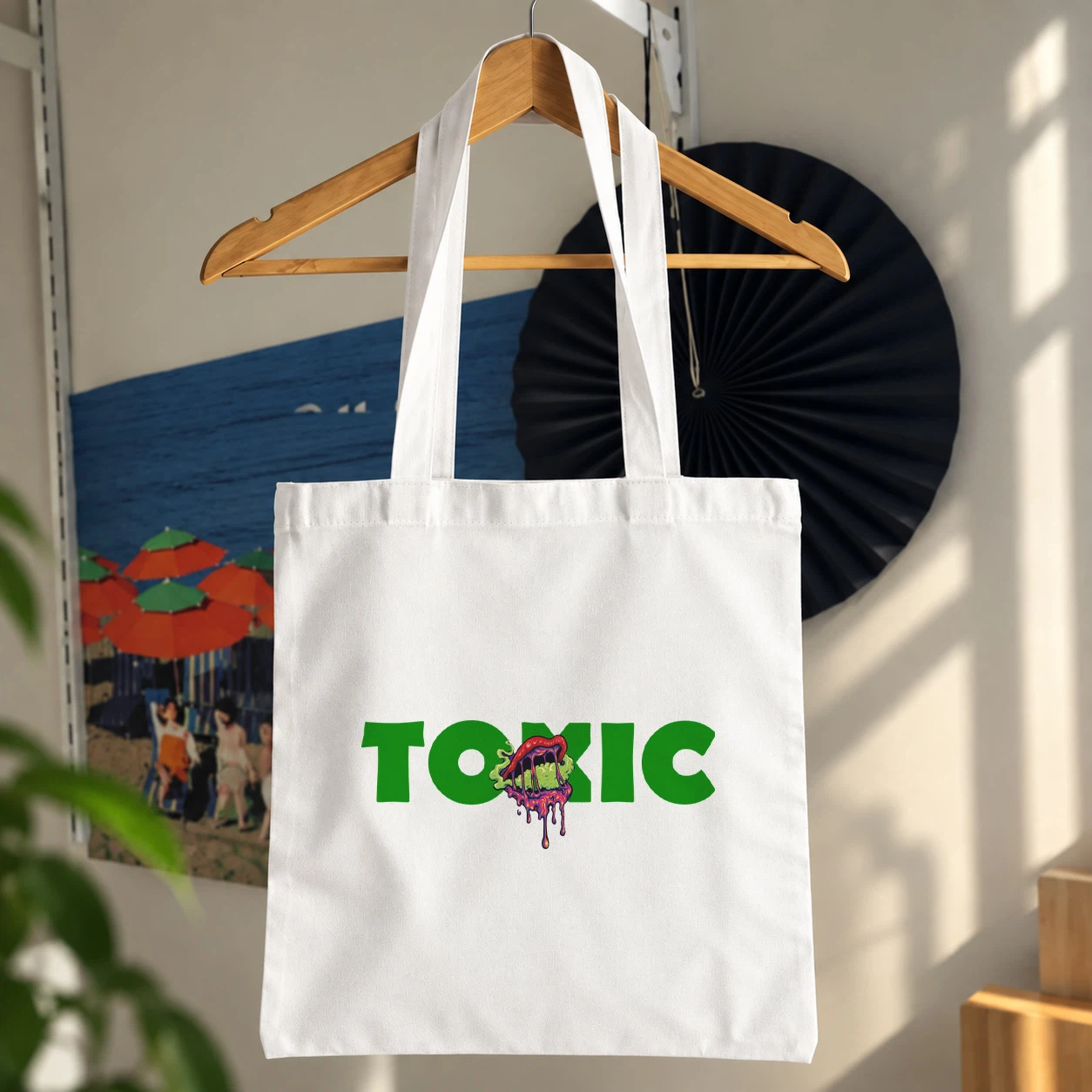 توت بگ تایپوگرافی Toxic طرح سبز مینیمال