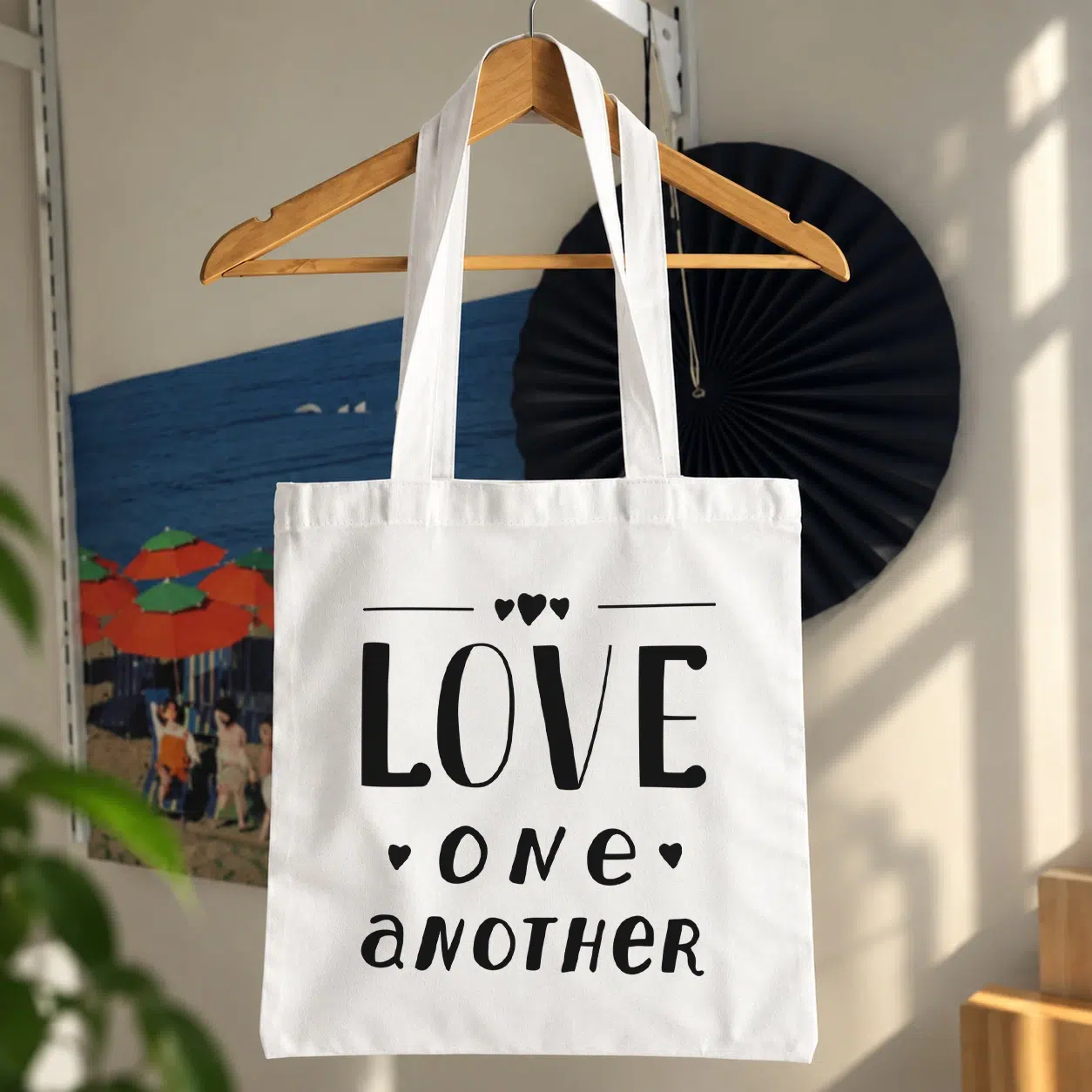 توت بگ تایپوگرافی Love One Another