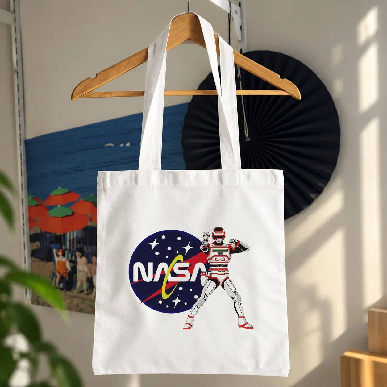 توت بگ ناسا طرح فضانورد با لوگوی NASA