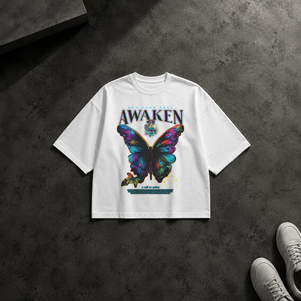 تیشرت باکسی پروانه طرح بیداری روح (Awaken)