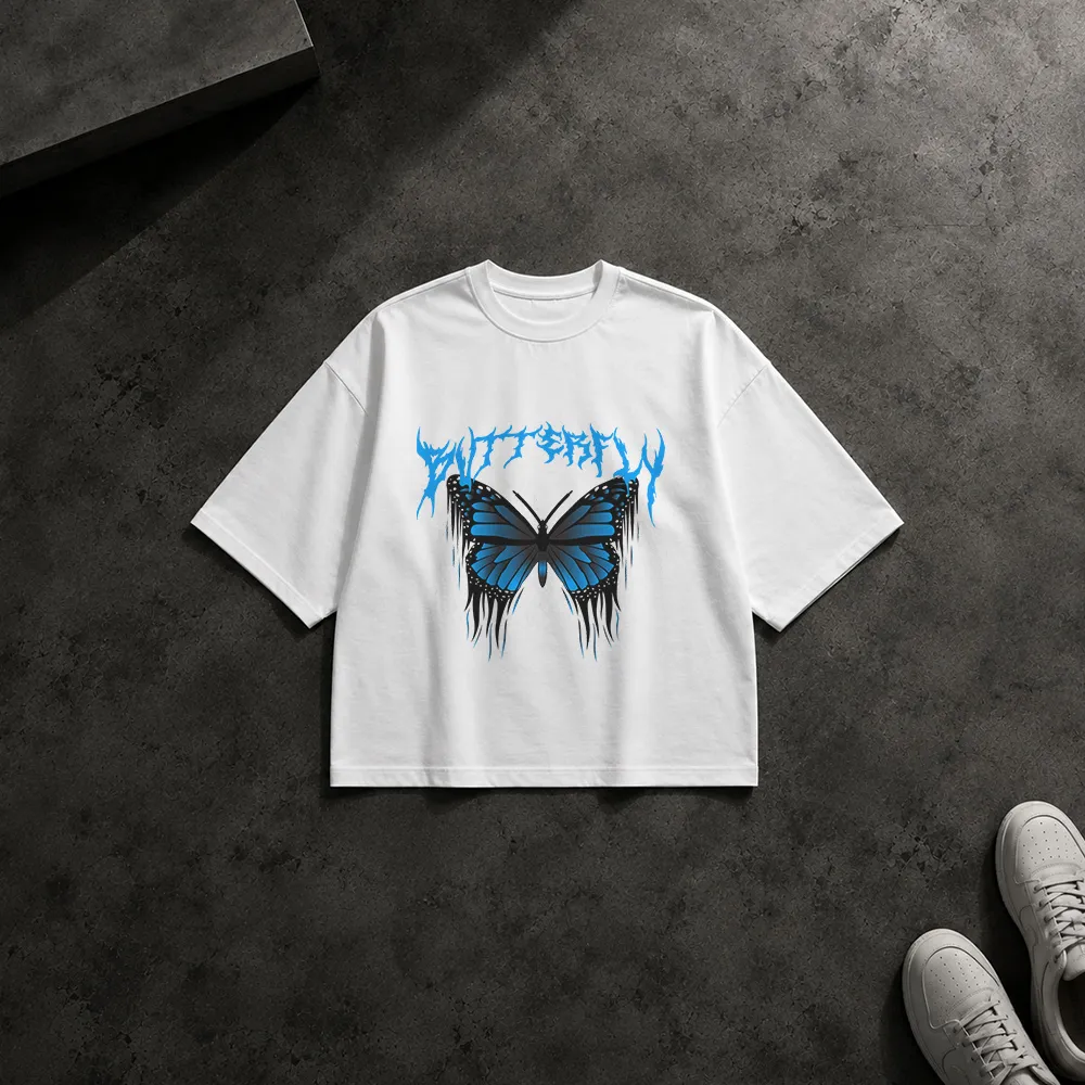 تیشرت باکسی نوشته Butterfly طرح گاتیک