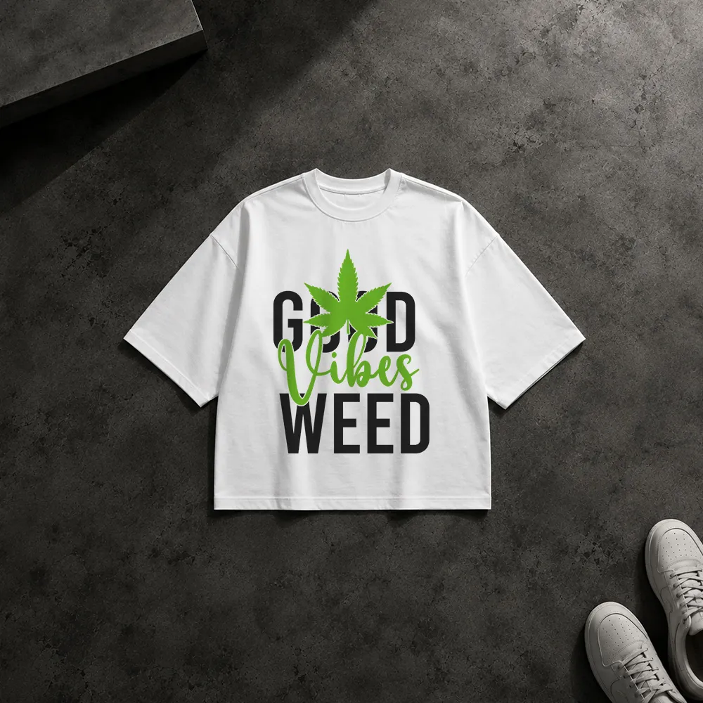 تیشرت باکسی طرح تایپوگرافی Good Vibes Weed با برگ سبز