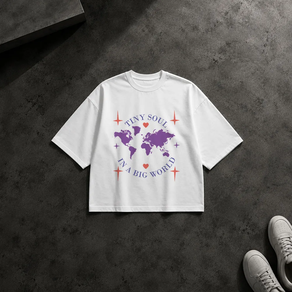 تیشرت باکسی طرح پروانه Tiny Soul in a Big World