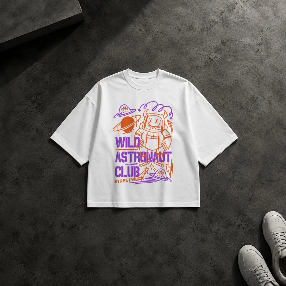 تیشرت باکسی طرح فضانورد خیابانی Wild Astronaut Club