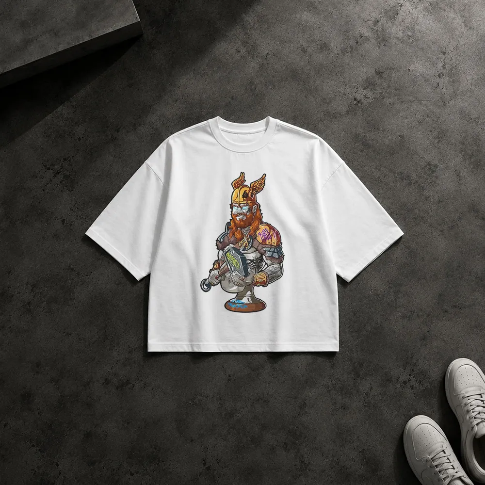 تیشرت باکسی طرح وایکینگ ریش‌قرمز و تبر
