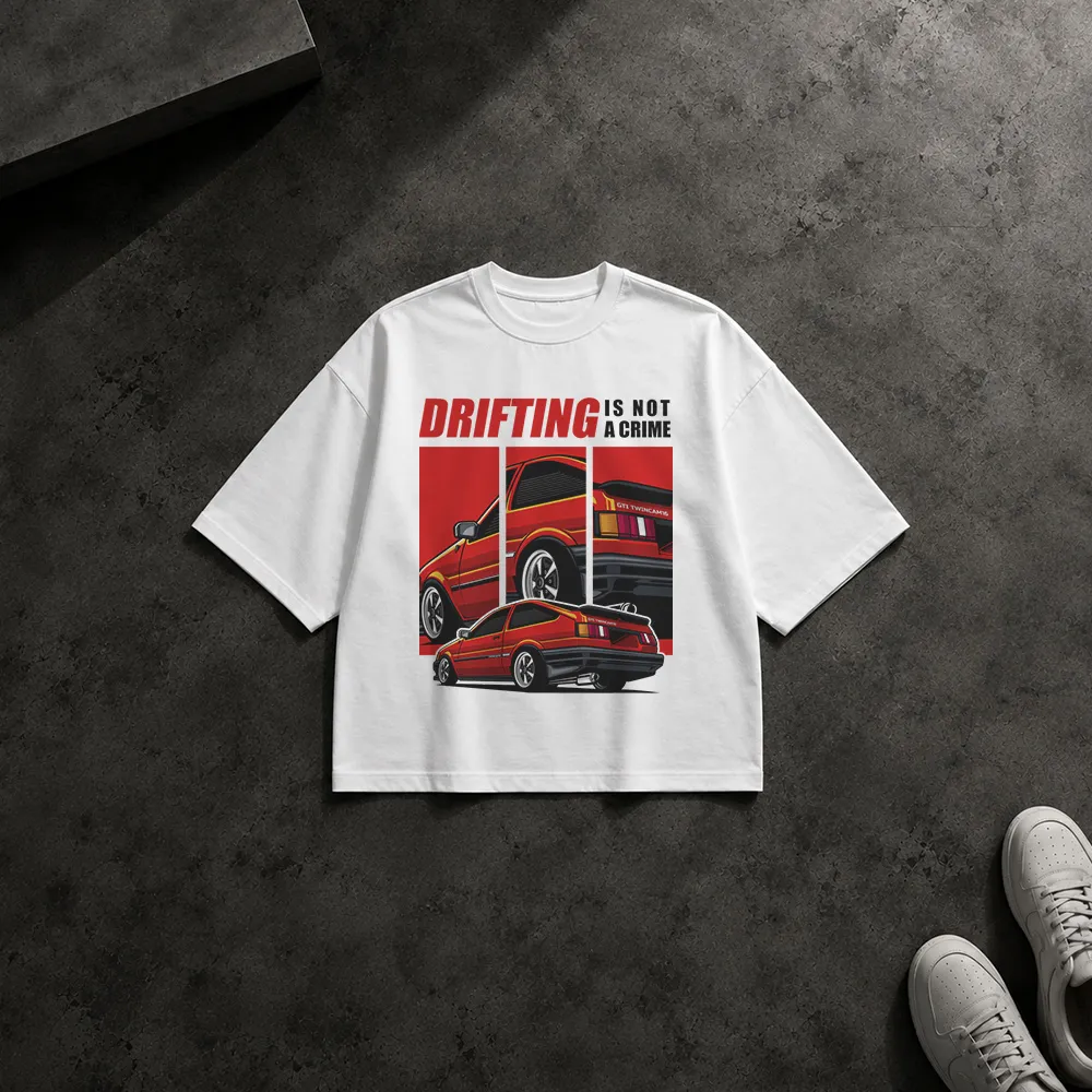 تیشرت باکسی ماشین دریفت قرمز طرح Drifting Is Not a Crime