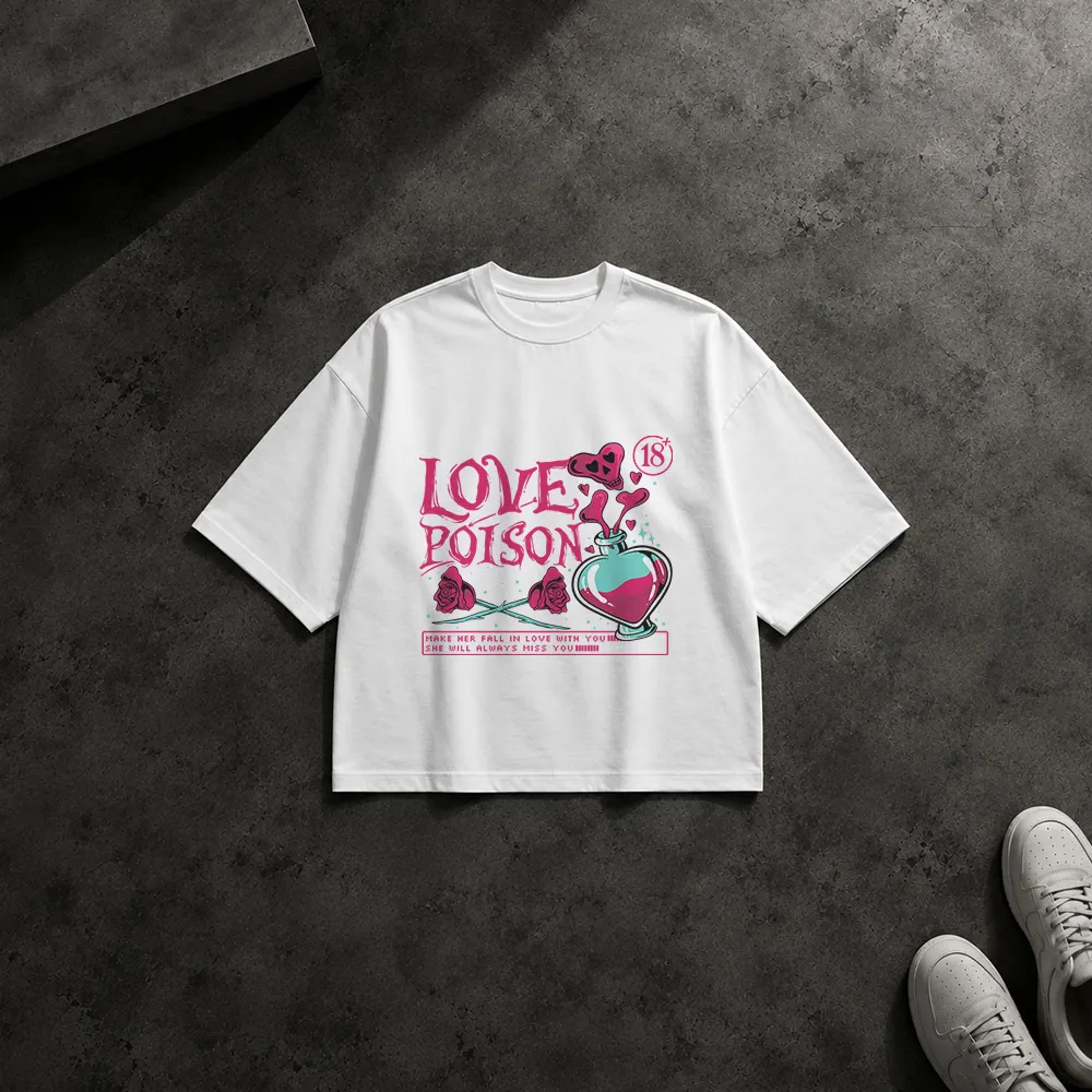 تیشرت باکسی عاشقانه طرح Love Is Poison