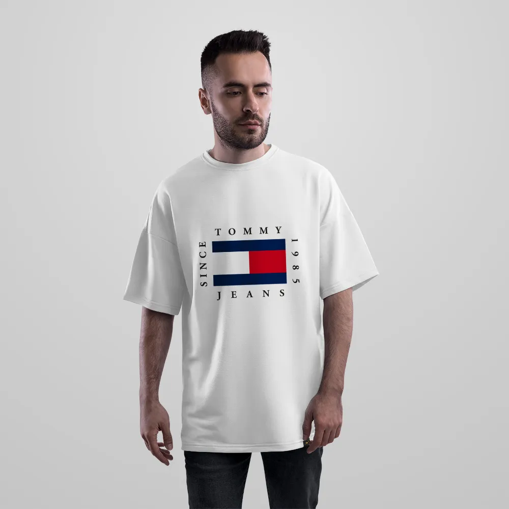 تیشرت اورسایز طرح Tommy Jeans 1985
